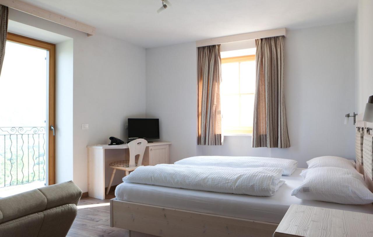 Coronata Haus Bed & Breakfast